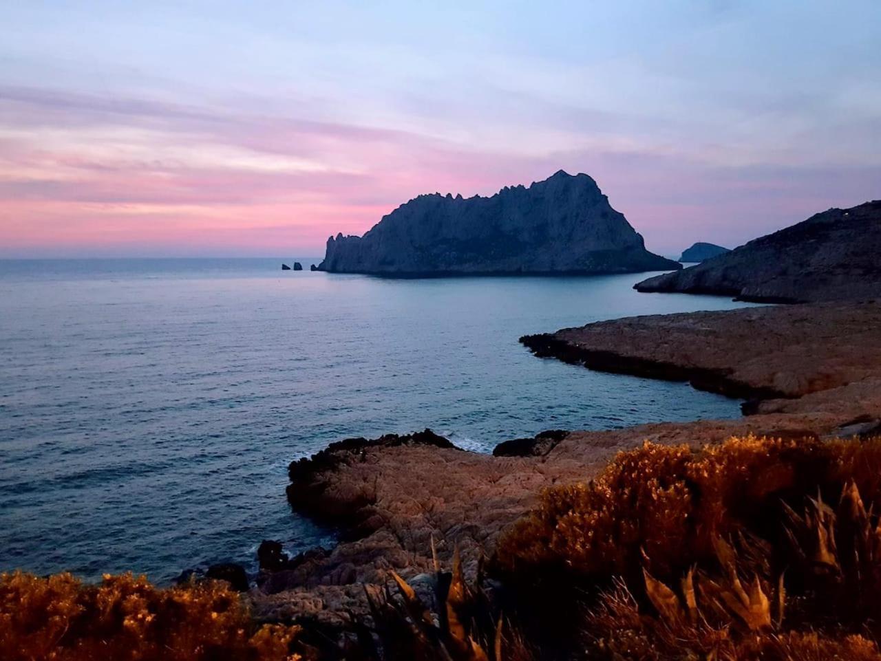 Studio Calanques Pres Du Vieux Port Марсилия Екстериор снимка