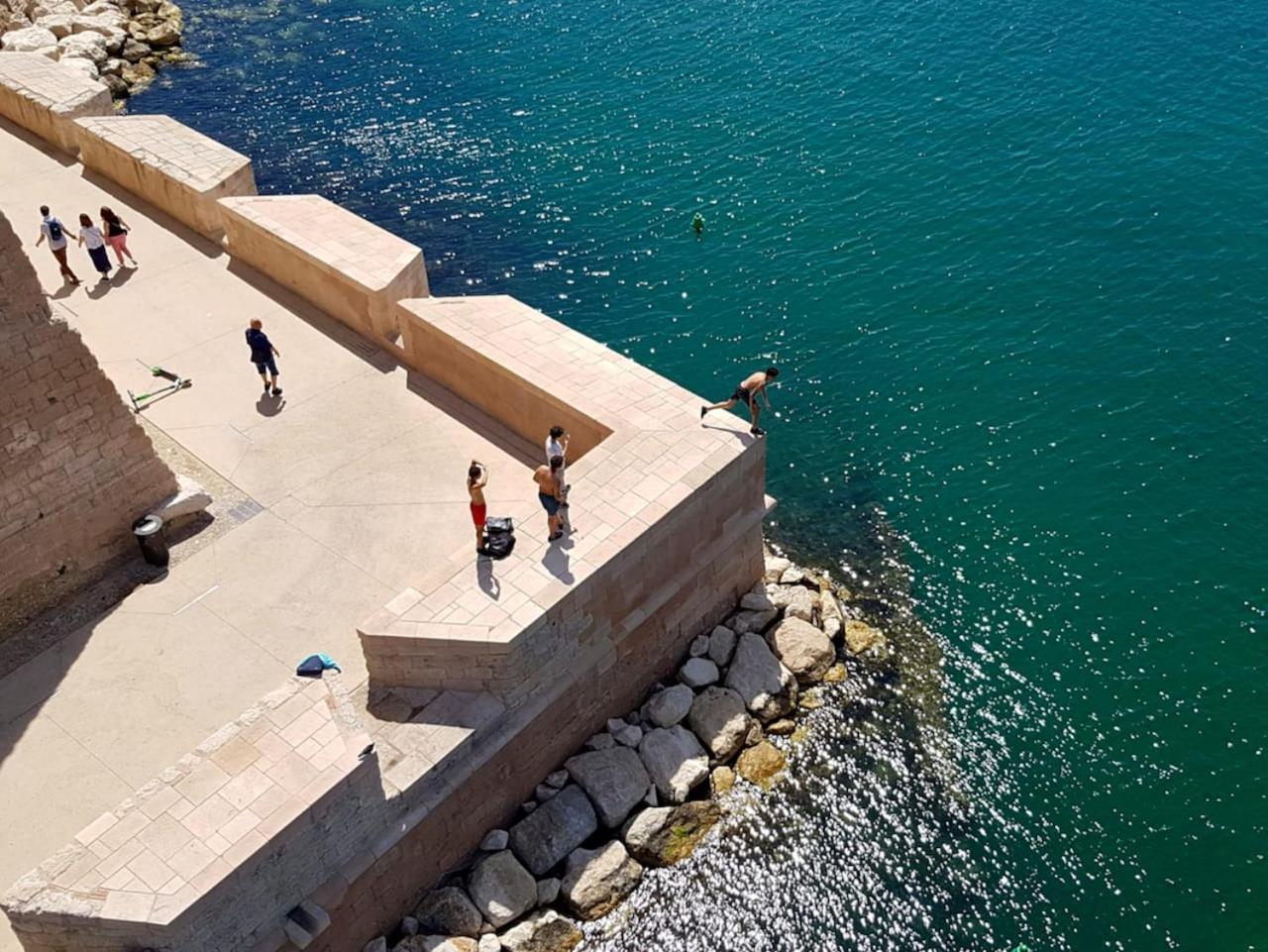 Studio Calanques Pres Du Vieux Port Марсилия Екстериор снимка